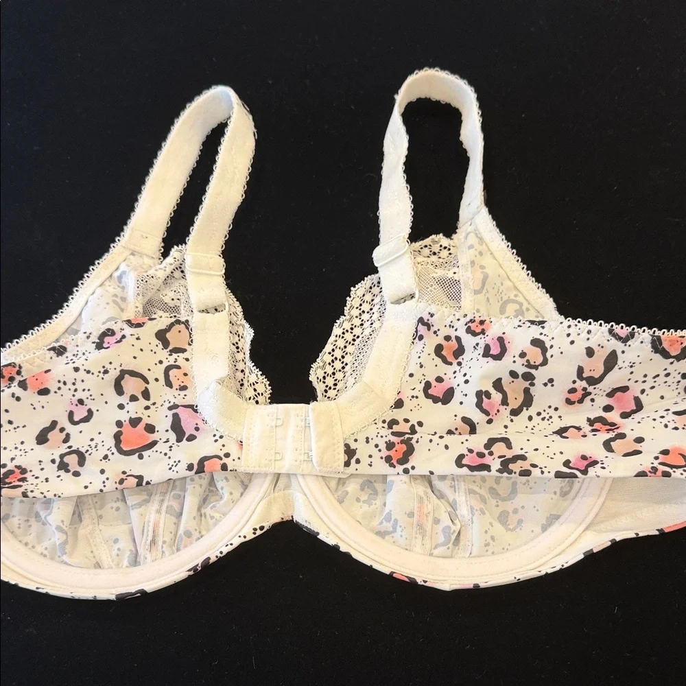 Elomi Leopard Print Lace Bra - Picture 4 of 7